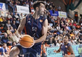Momento del partido que enfrentó en El Plantío, al Tizona Burgos y el Flexicar Fuenlabrada.