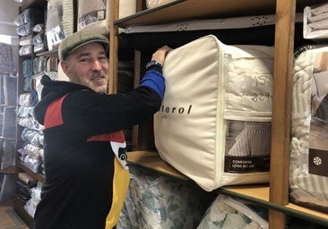 La tienda de Ponferrada que levantó un abuelo que vendía «bragas de cuello alto»