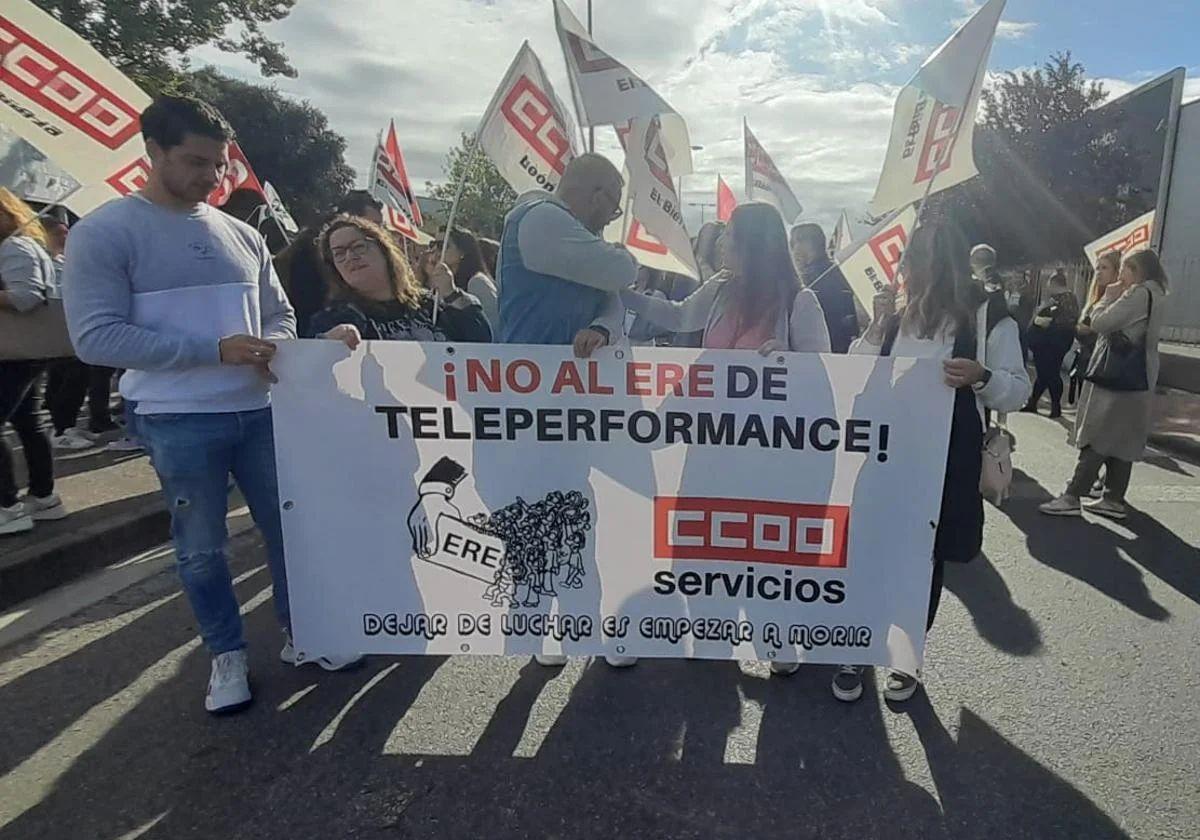 Imagen de archivo de una protesta por el anterior ERE planteado por Teleperformance en Ponferrada.