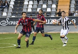 Pardo en el partido del Extremadura en el Nuevo Vivero.