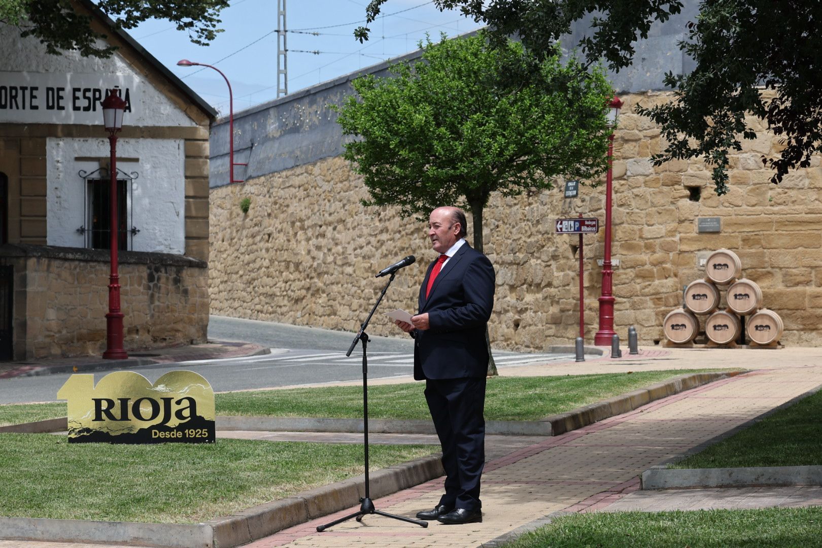 El rey Felipe VI visita Haro por el centenario de la DOCa Rioja