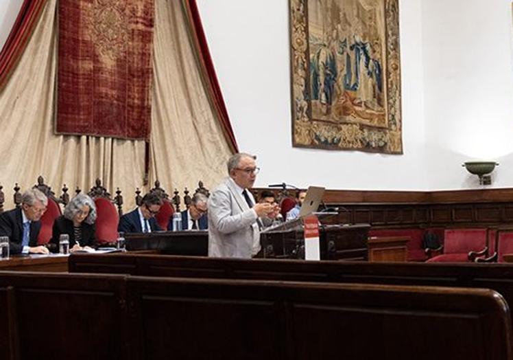 Antonio Muro, delegado del rector de la 'Estrategia USAL 30' durante el claustro.
