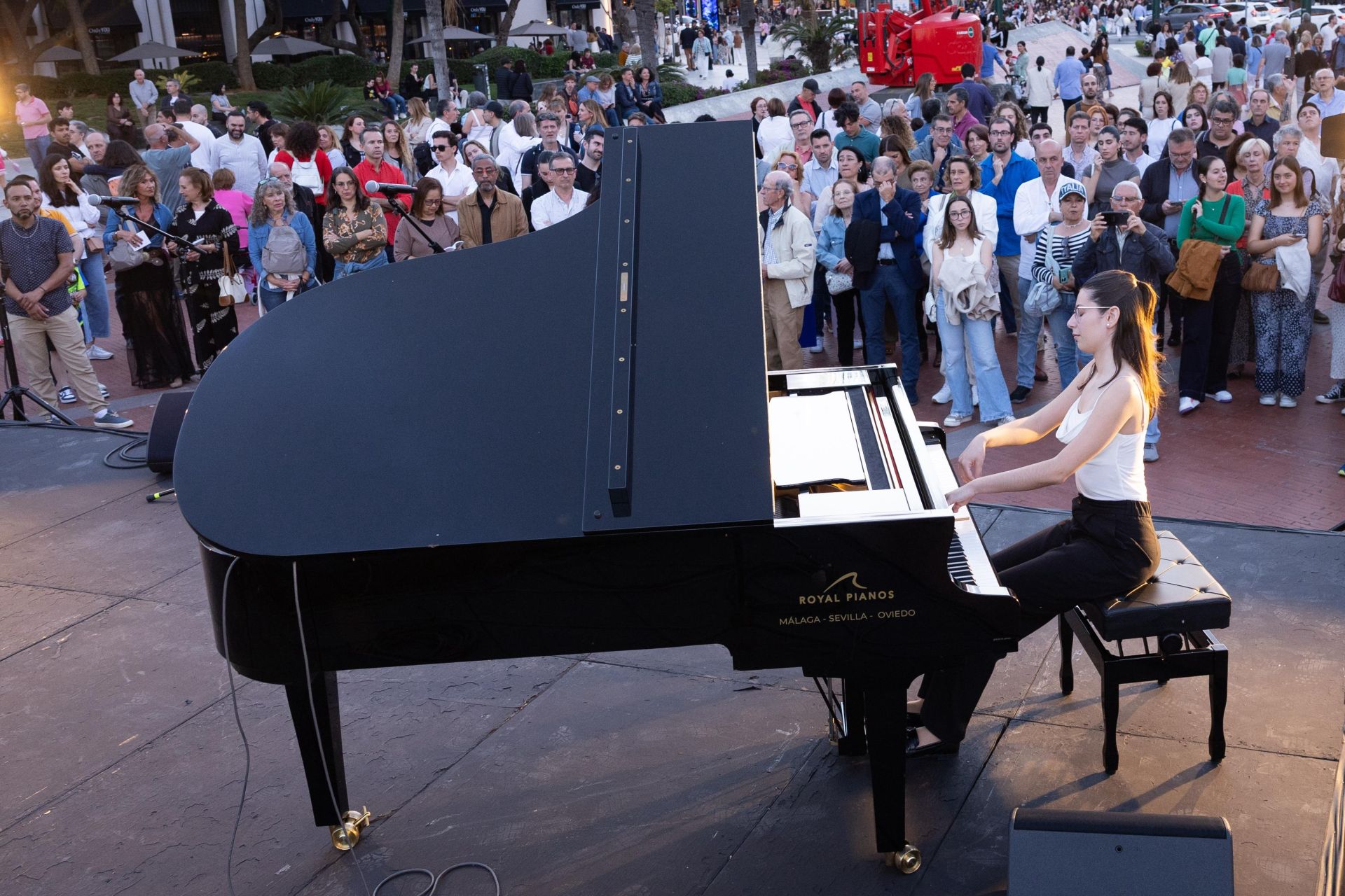 Malaga&#039;s Noche en Blanco 2025, in photos